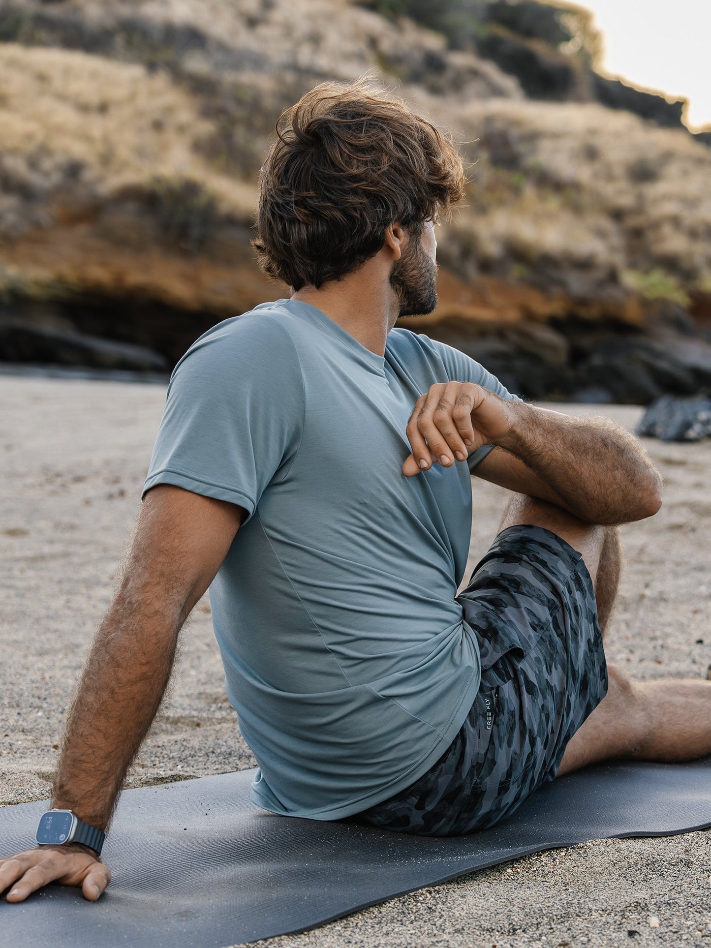 Men's Elevate Lightweight Tee - Stormy Sea